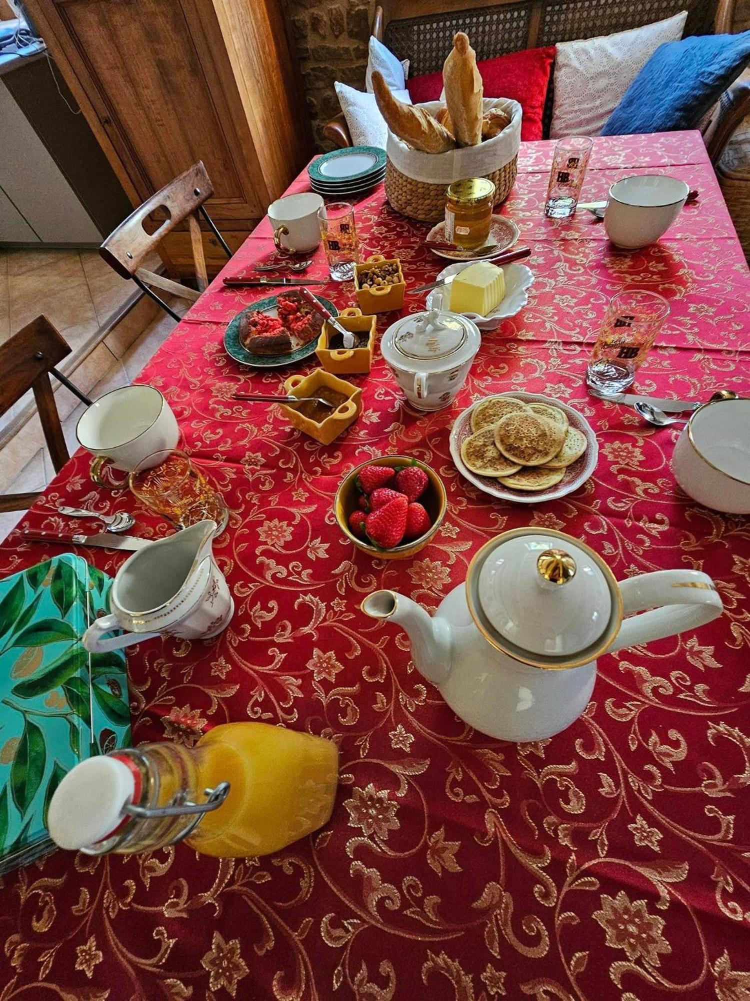 Bed and Breakfast Le Moulin De Chazelle à Cormatin Extérieur photo